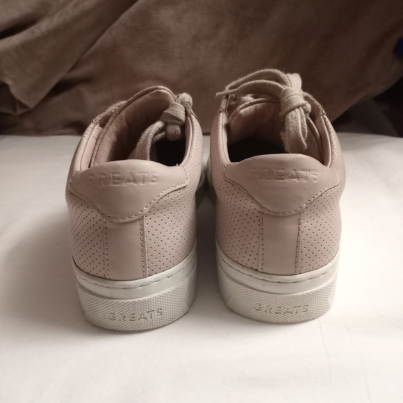 GREATS - The Royale Perforated Women's Sneaker in Blush - Picture 3 of 10